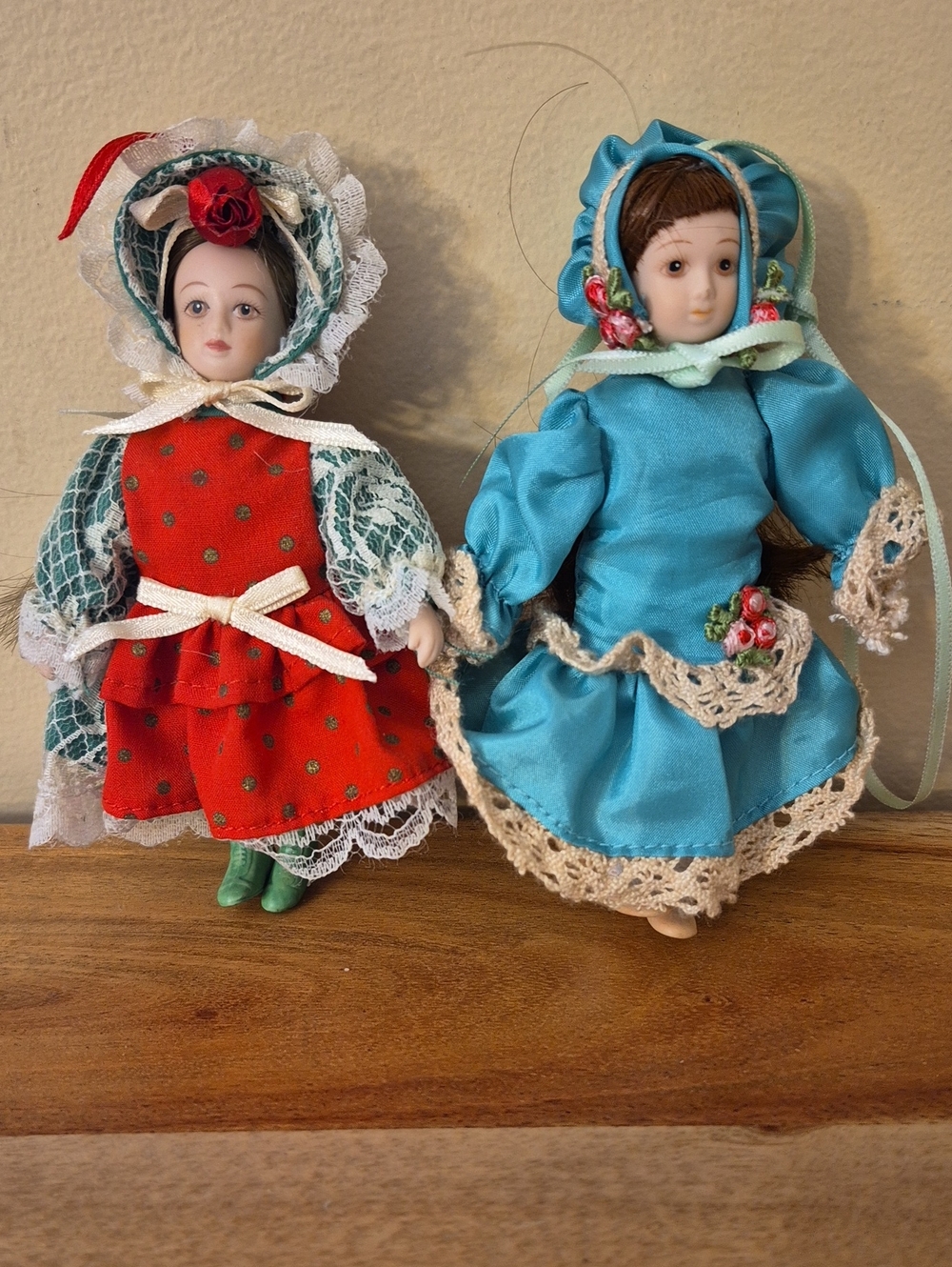 Danbury Mint The Ladies of Fashion Assorted Mini Doll Ornaments- Full Set of 25 - Picture 10 of 16